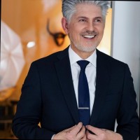 Lukas Schmid Email