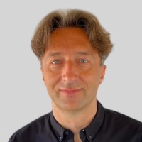 Konrad Kucharski Email