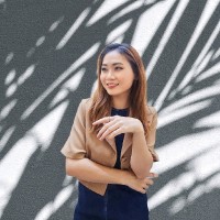 Kim Chau Email