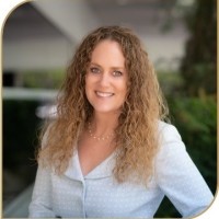 Rate Employee Dawn Carter's profile photo