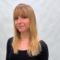 Laura Blumenberg Email & Phone Number