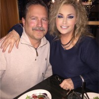 Vivian Neumann Email & Phone Number