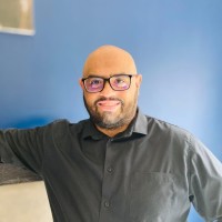 Theo Hendricks Email
