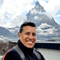 HP Employee Roberto Rosales's profile photo