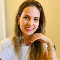 Tábata Campos Email
