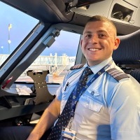 JetBlue Employee Avery Katz's profile photo