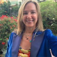 Stephanie Comer Email & Phone Number