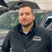 Silver Lake Auto & Tire Centers Employee Thaddeus Casey's profile photo
