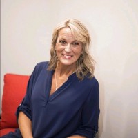 Cirkla Inc. Employee Jennifer Martineau's profile photo