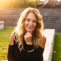 Beth Hensley Email & Phone Number