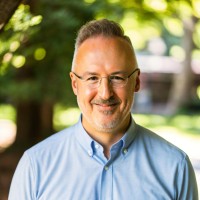 Rainbow Apparel Co Employee David Cost's profile photo