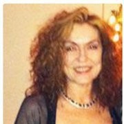 Leanna Hoskins Email & Phone Number