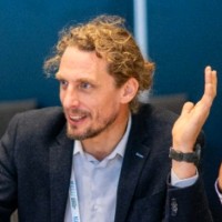 Niels Hartog Email & Phone Number