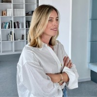 Barker Langham Employee Helen Harper's profile photo