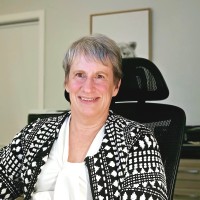 Cynthia Falls Email & Phone Number