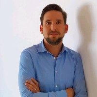 Stefan Colli Email