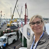 Circuit Ford Lincoln Employee Isabelle Boulet's profile photo