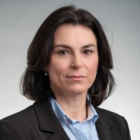 Petra Švástová Email