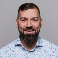 Tibor Tóth Email