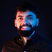 Diego Chávez Email