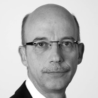 Ulrich Nütten Email
