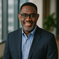 .efficiently Employee Robin Roberts's profile photo