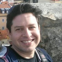Nicolas Larrea Email