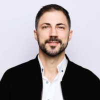 Alejandro R. Email