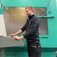 Jonas Lang Email