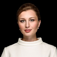 Highlight Employee Ola Parks's profile photo