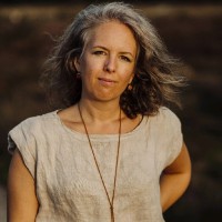 Yuna Van Den Adel Email