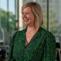 Bronwyn Bowen Email & Phone Number