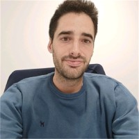 Javier Sierra Rivasés Email