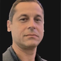 Humberto MacHado Email