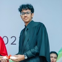 UTO EduConsult Employee Adnan Rauff's profile photo