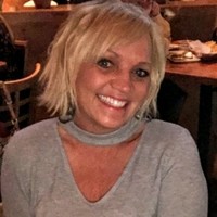 Arizona Sports Medicine Center Employee Laura Anderson's profile photo
