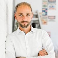 Timo Büsking Email
