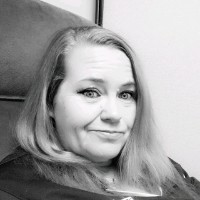 Vicki van Dine Email & Phone Number
