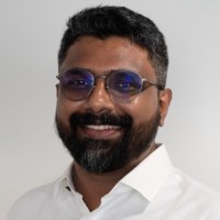 Email e telefono di Praveen S