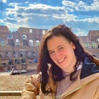 Desirée Luque López Email