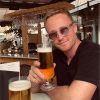 Hampus Hellstrom Email