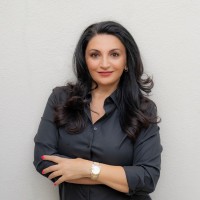 APPLEBEE S Employee Armineh Sarkissian's profile photo