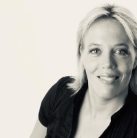 Nienke Ingenhoven Email