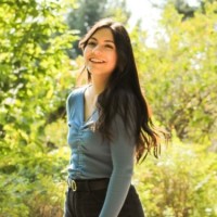 Lemonade Stand Employee Camila Roldan's profile photo