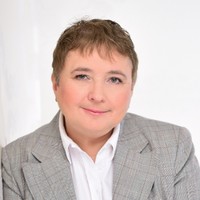 Ute Mayr Email