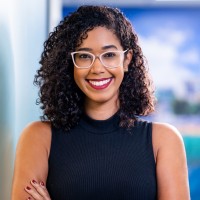Luana Assunção Email
