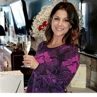 Essence Wellness Employee Pooyeh B's profile photo