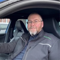 Dirk Müller Email