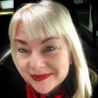 Momeni Inc. Employee Dawn Avagliano-Schumacher's profile photo