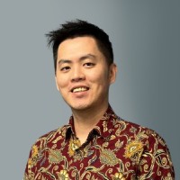 Lin Lee Email & Phone Number